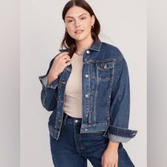 Old Navy women’s denim jacket. Medium wash. Excellent condition. Size M - Picture 3 of 8